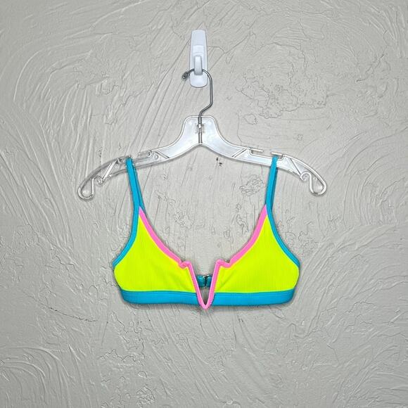 ONEONE Bikini Top - Size Medium - Excellent Condition - Picture 1 of 3